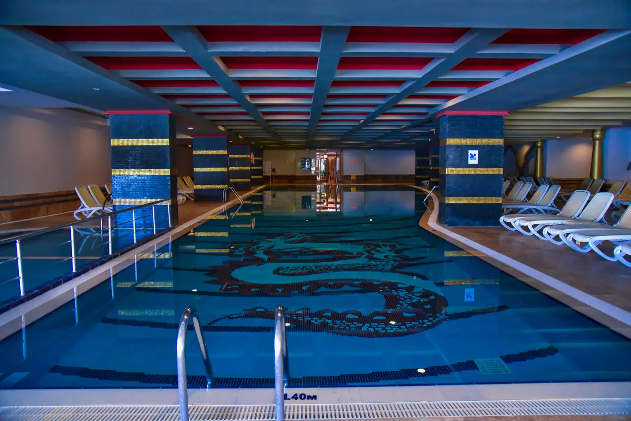 Royal Dragon Hotel