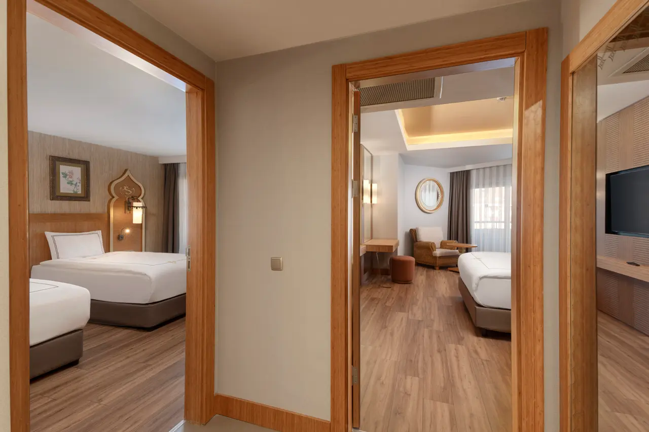 Royal Dragon Hotel