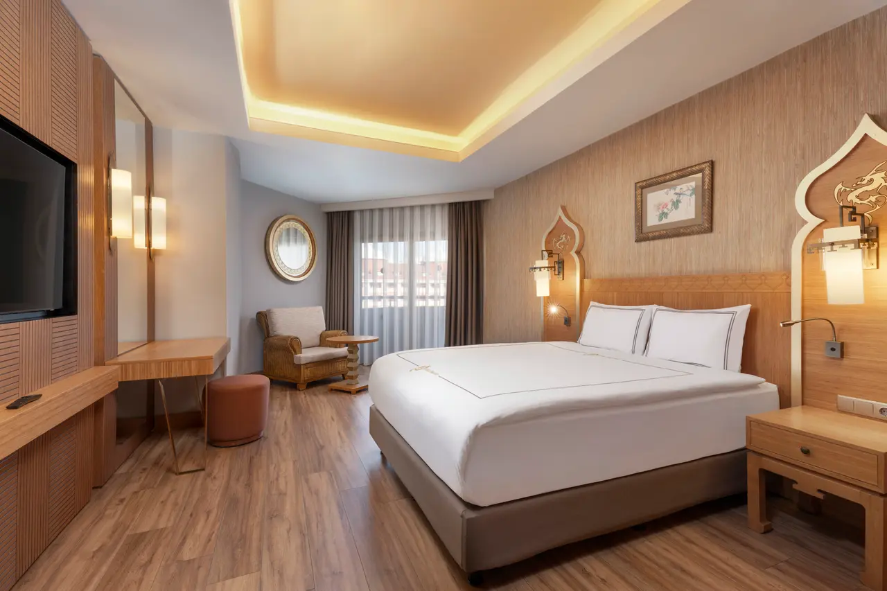 Royal Dragon Hotel