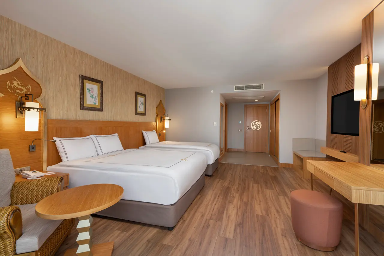 Royal Dragon Hotel