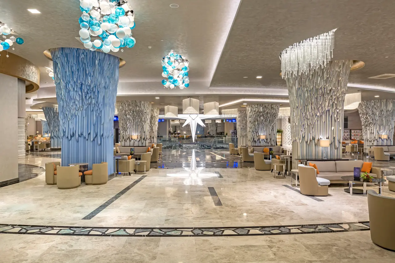 Royal Seginus Hotel