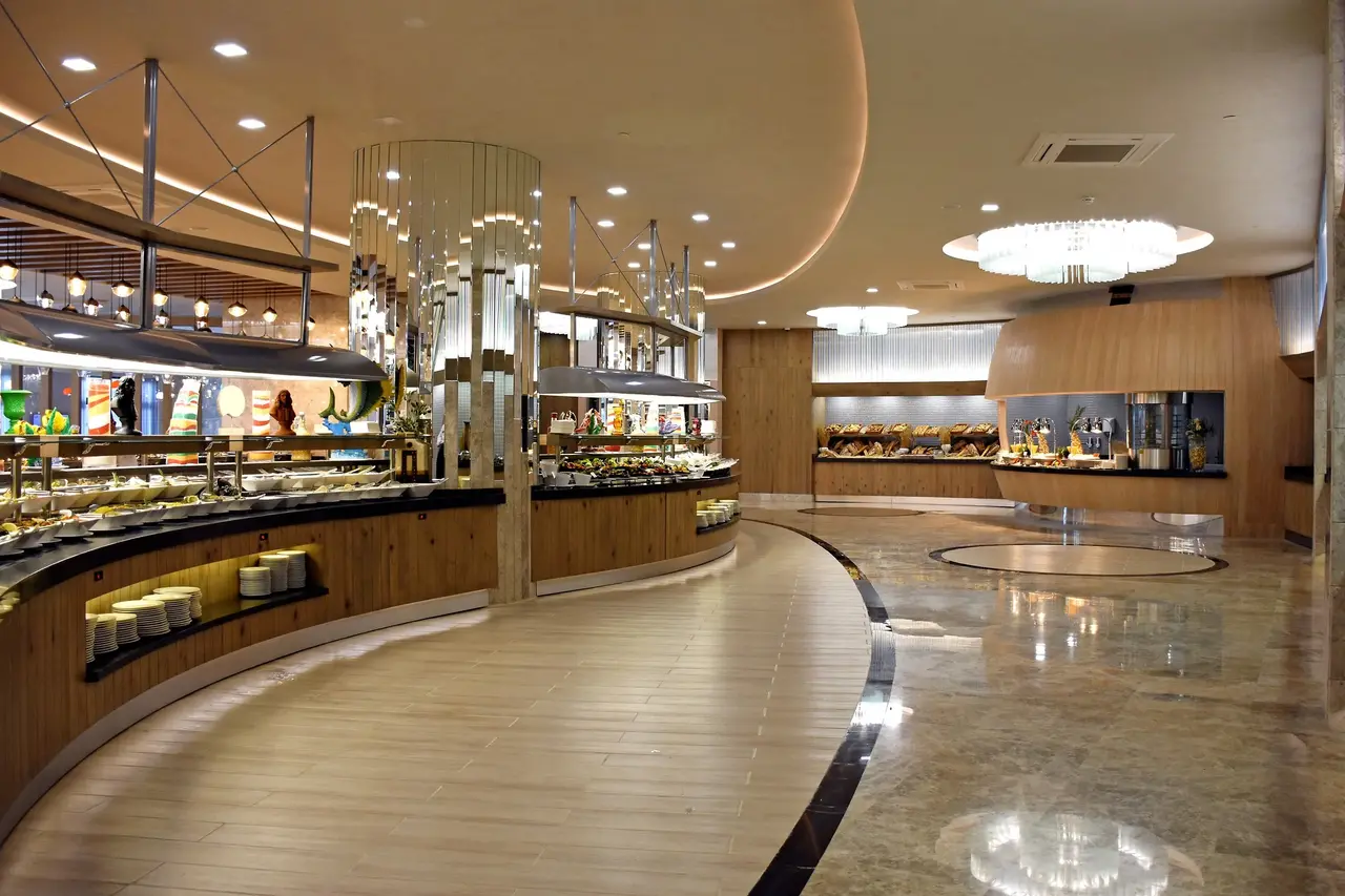 Royal Wings Hotel