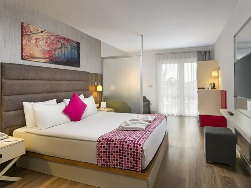 Seven Seas Hotel Blue