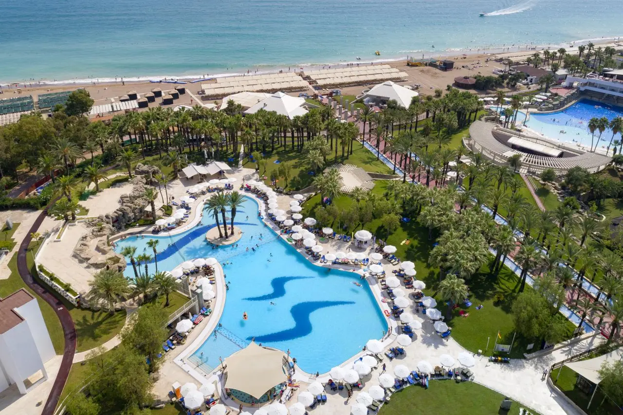 Seven Seas Hotel Blue