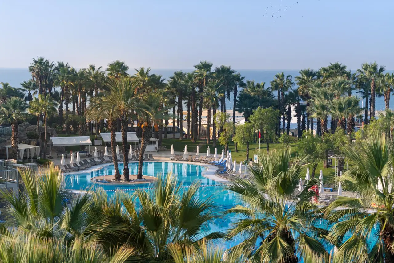 Seven Seas Hotel Blue