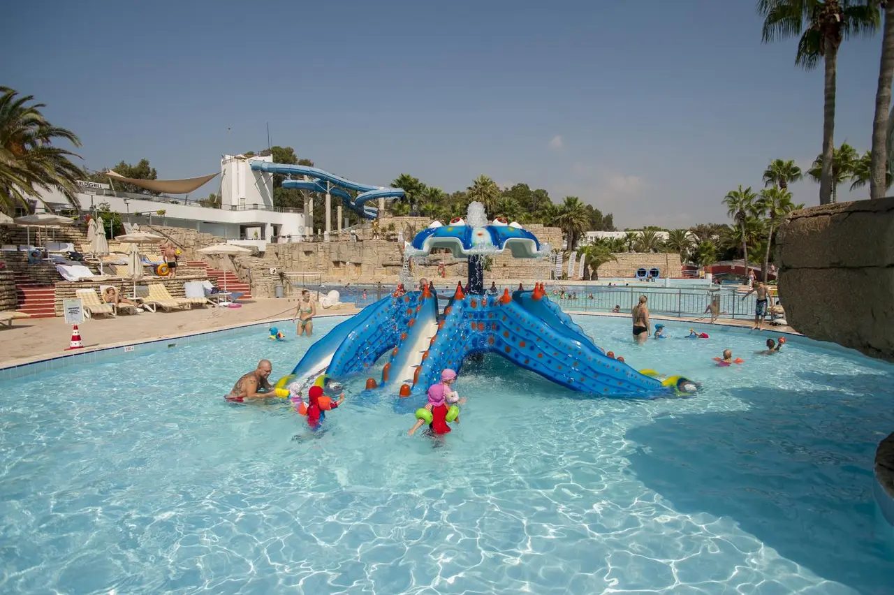 Seven Seas Hotel Blue