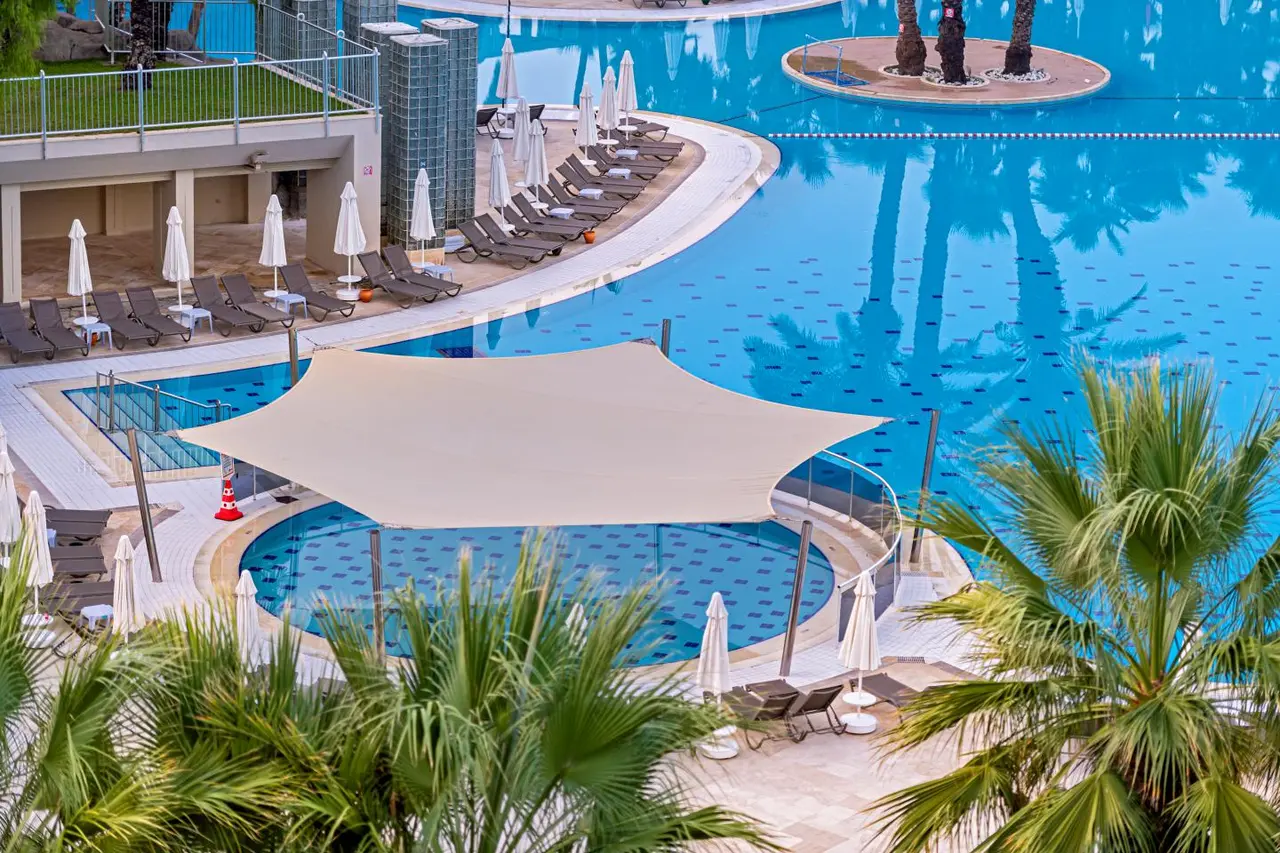 Seven Seas Hotel Blue