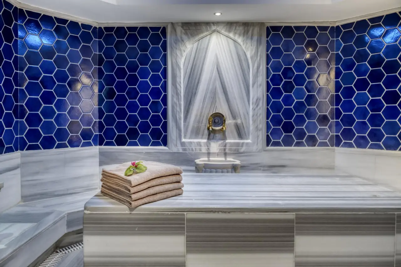 Seven Seas Hotel Blue