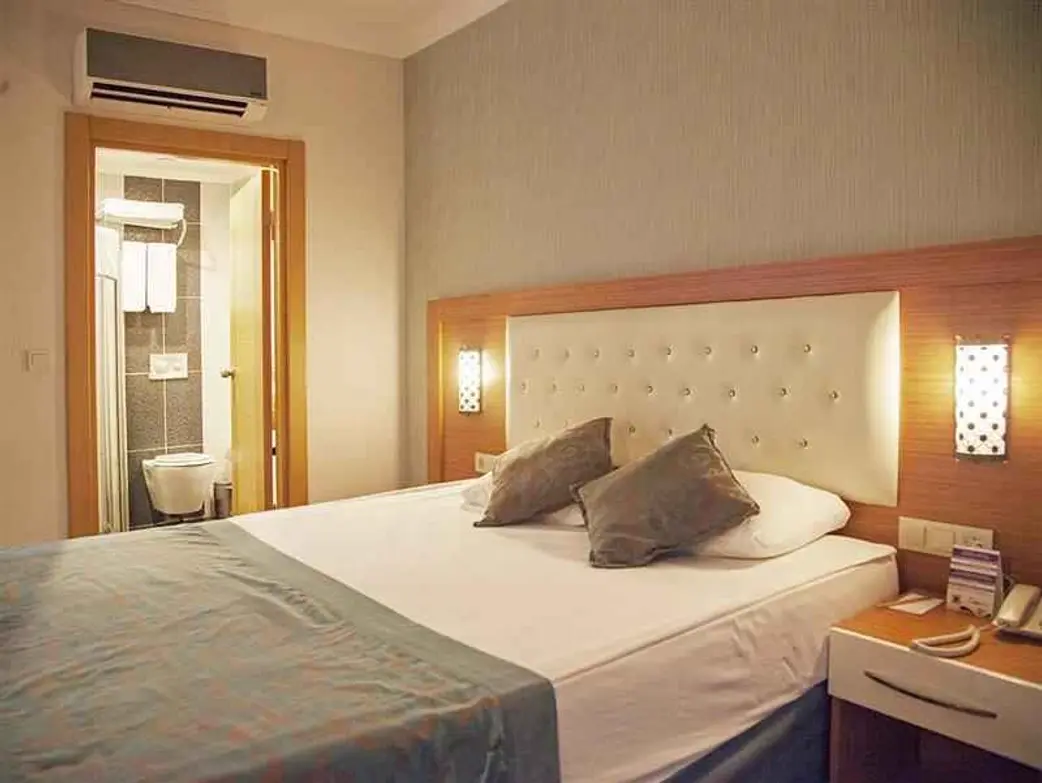 Side Win Hotel & Spa