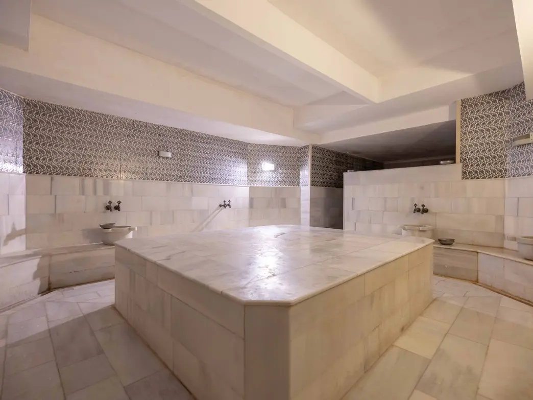 Side Win Hotel & Spa