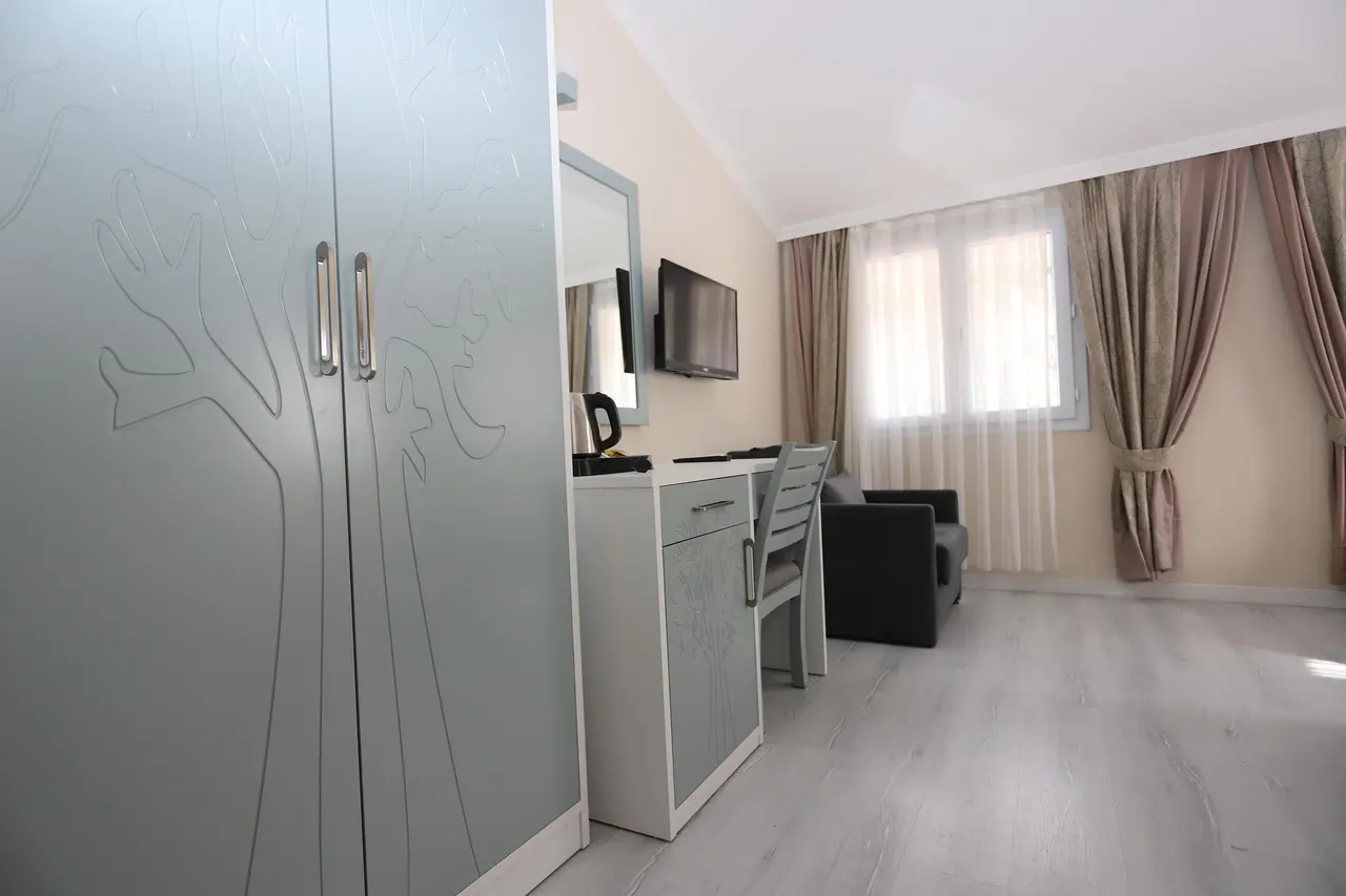 Tonoz Beach Hotel