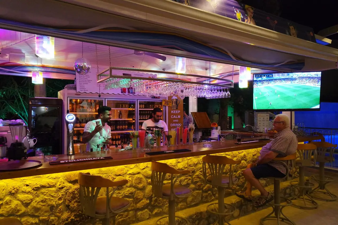 Tonoz Beach Hotel