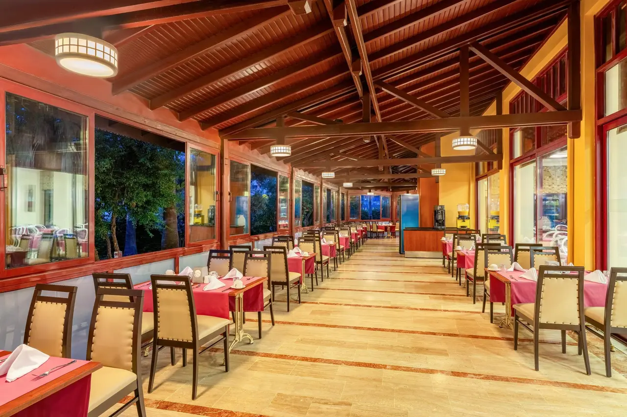 Villa Side Hotel 4*