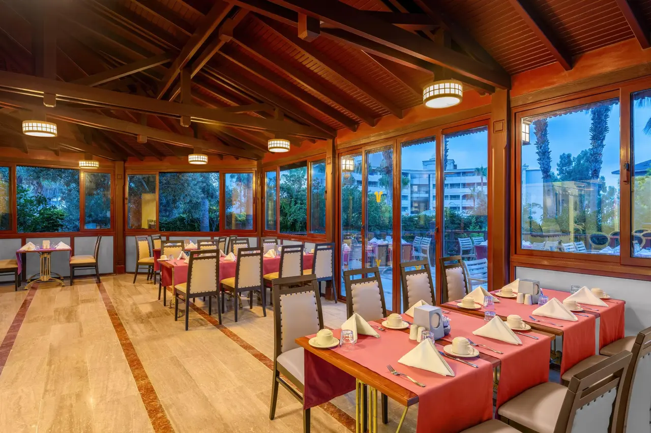 Villa Side Hotel 4*