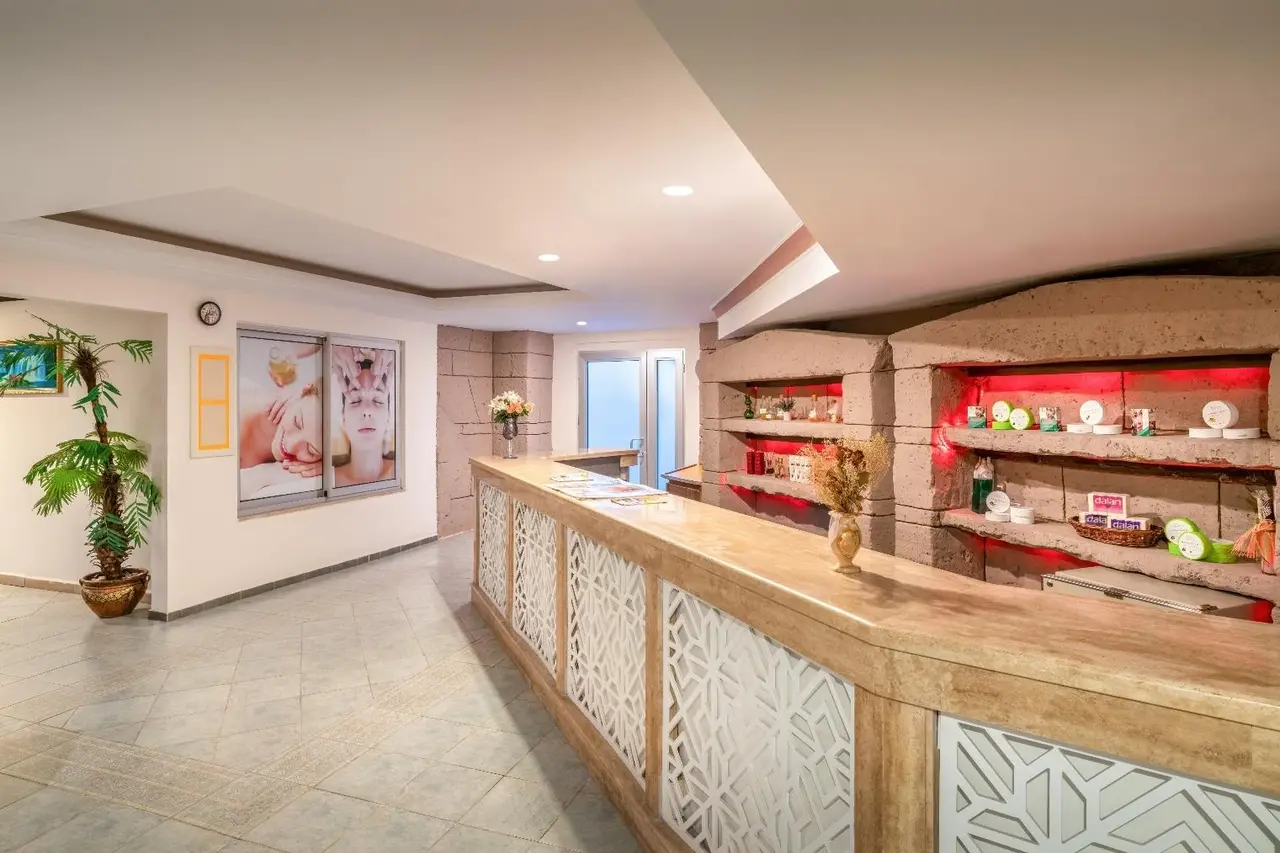 Villa Side Hotel 4*