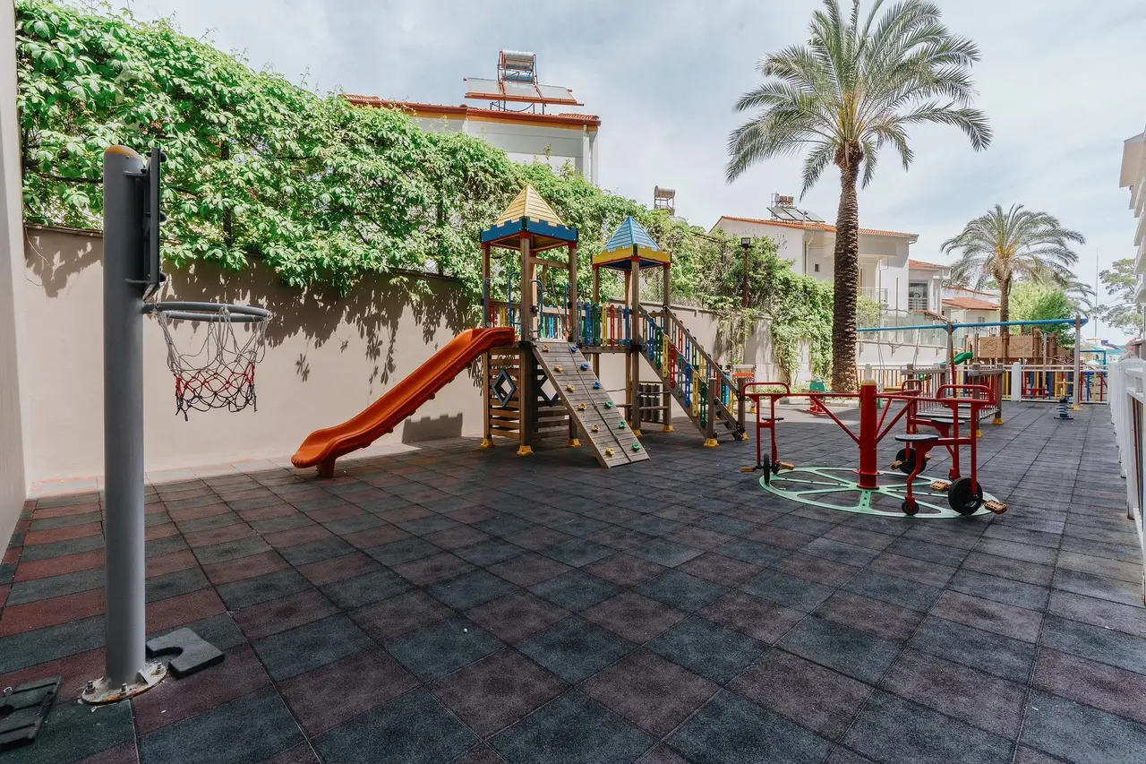 Akra Kemer