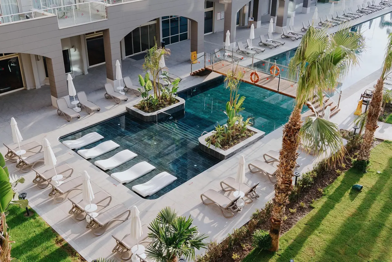 Akra Kemer