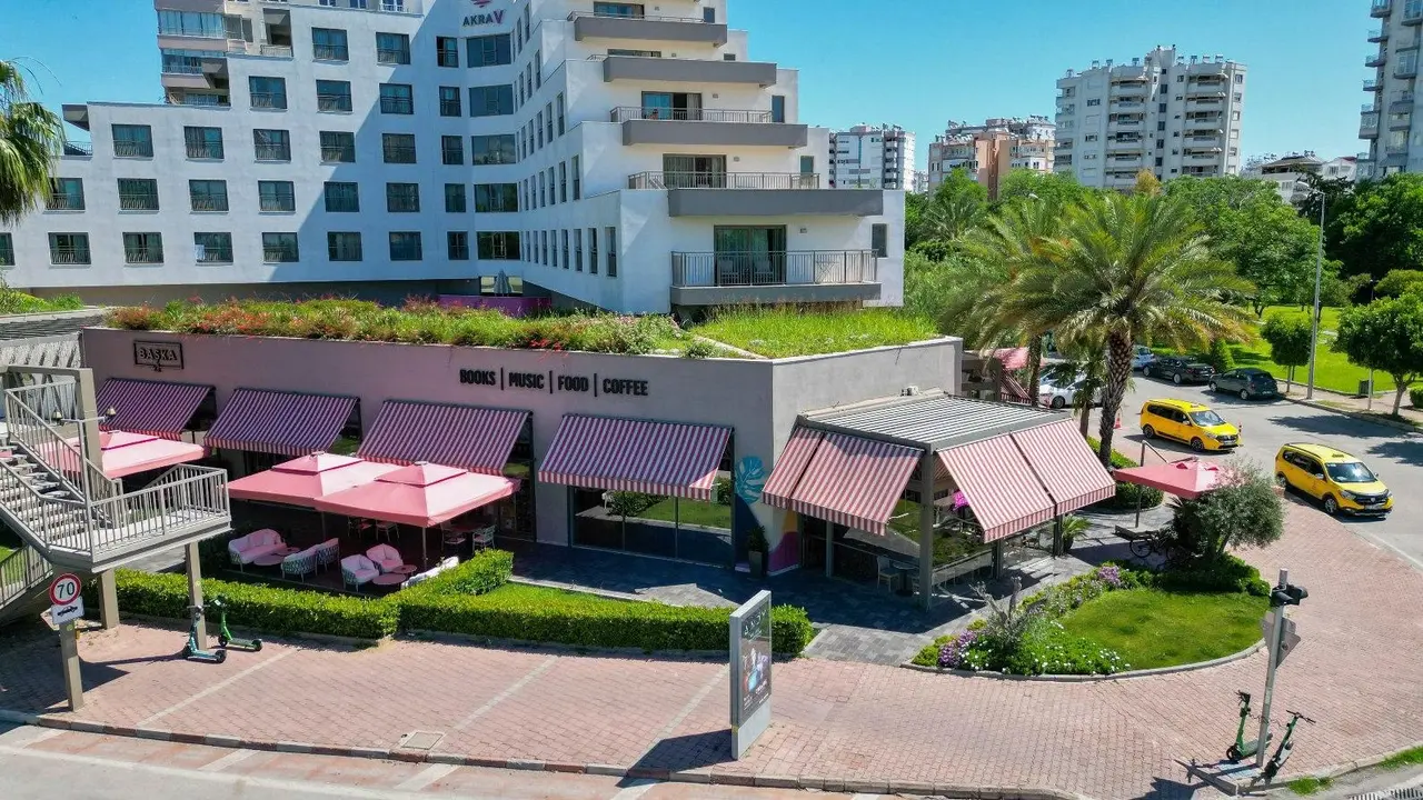 Akra V Hotel