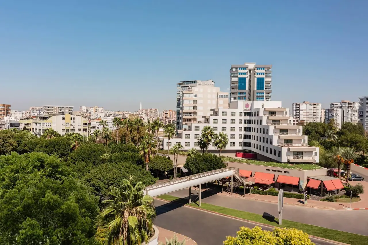 Akra V Hotel