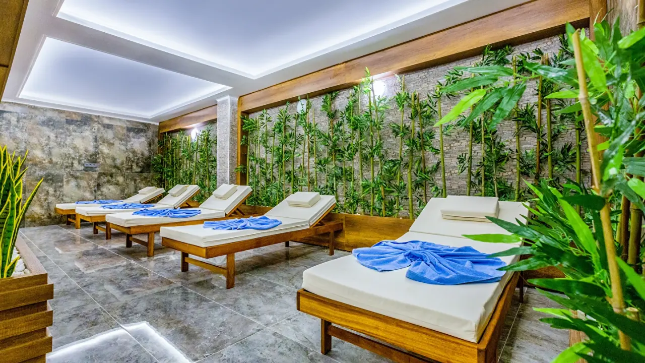 Algora Halal Hotel & Spa