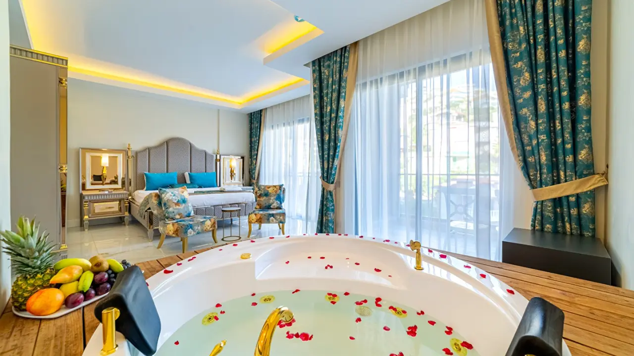 Algora Halal Hotel & Spa
