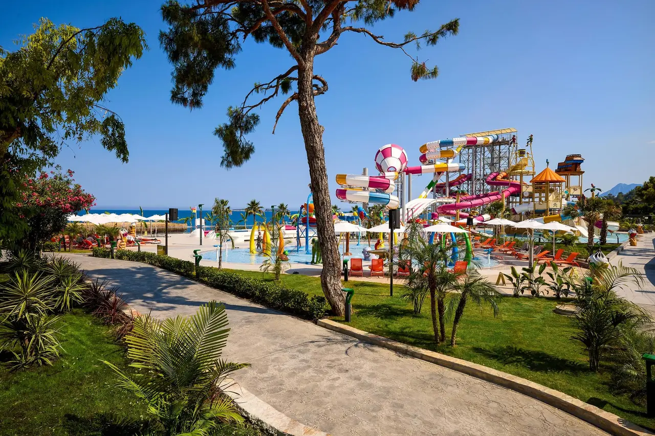 Mövenpick Resort Tekirova