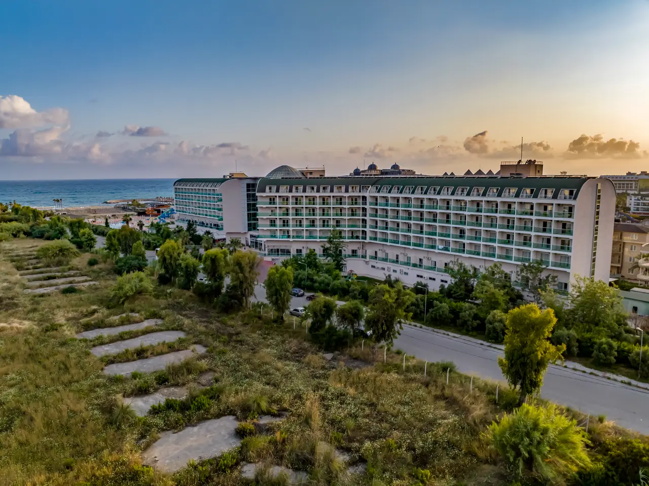 Hedef Beach Resort & Spa