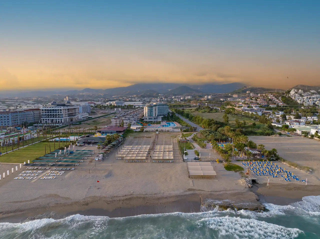 Hedef Beach Resort & Spa