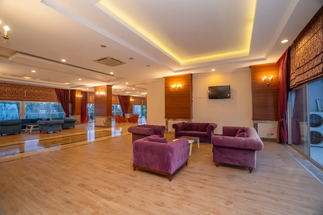 Hedef Beach Resort & Spa