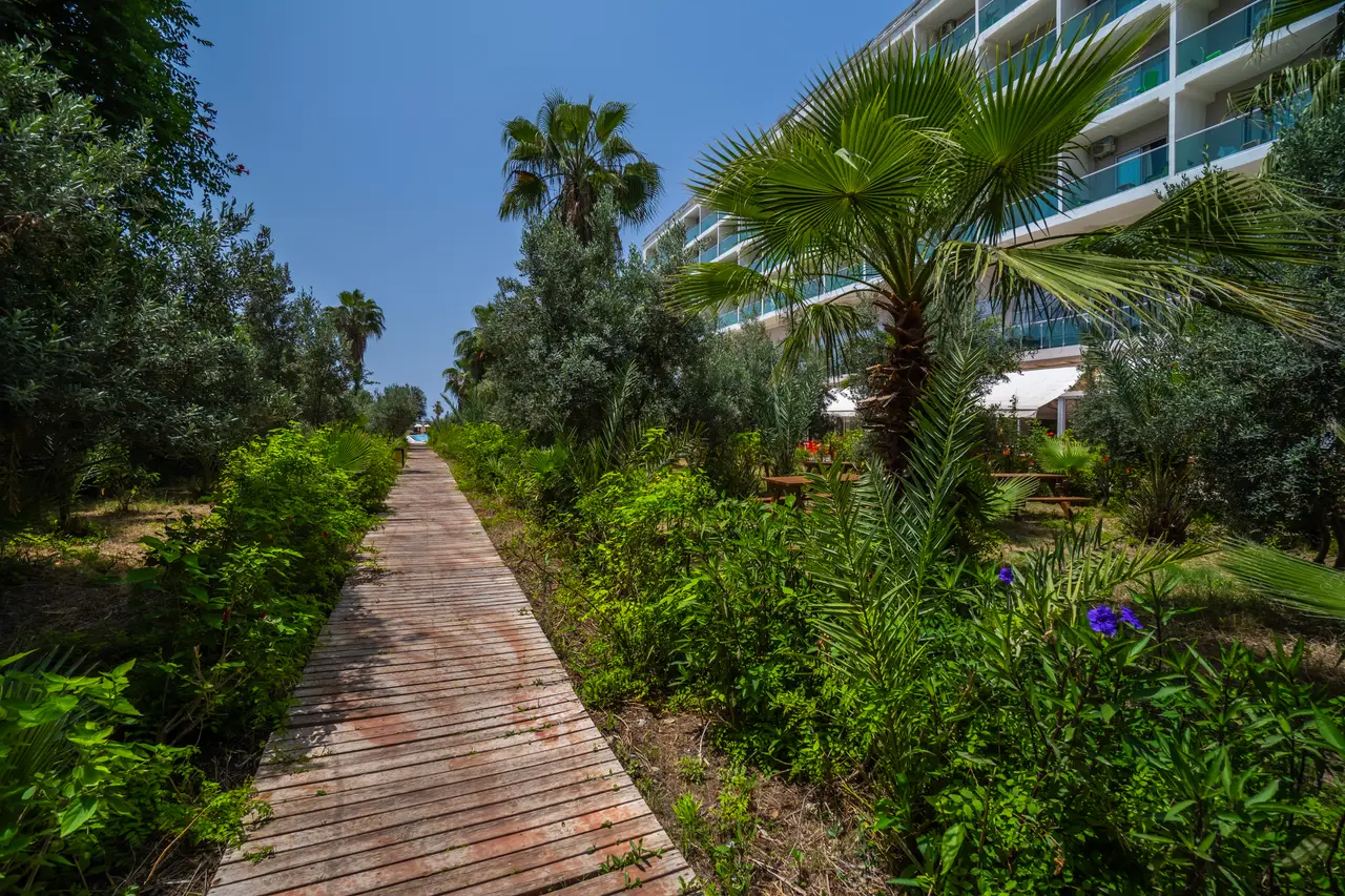 Hedef Beach Resort & Spa