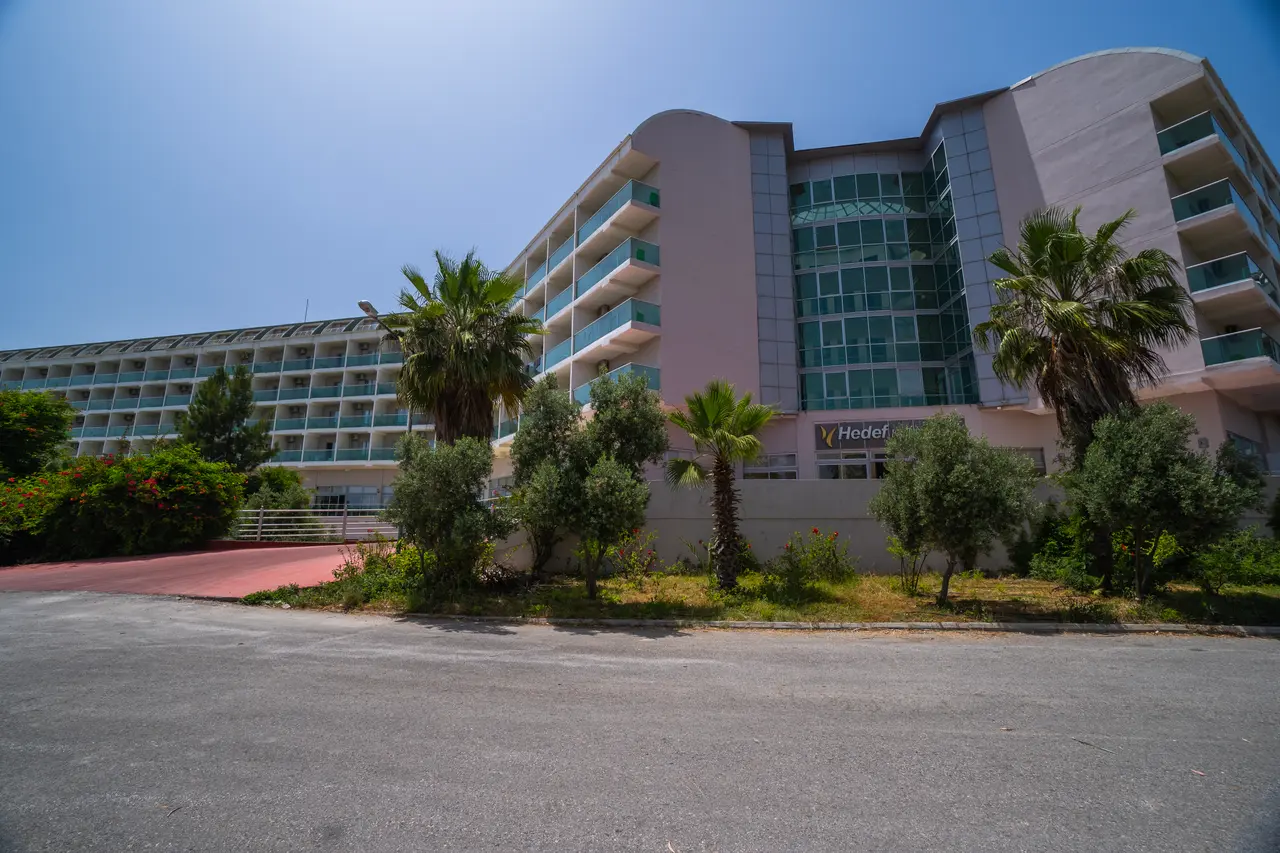Hedef Beach Resort & Spa