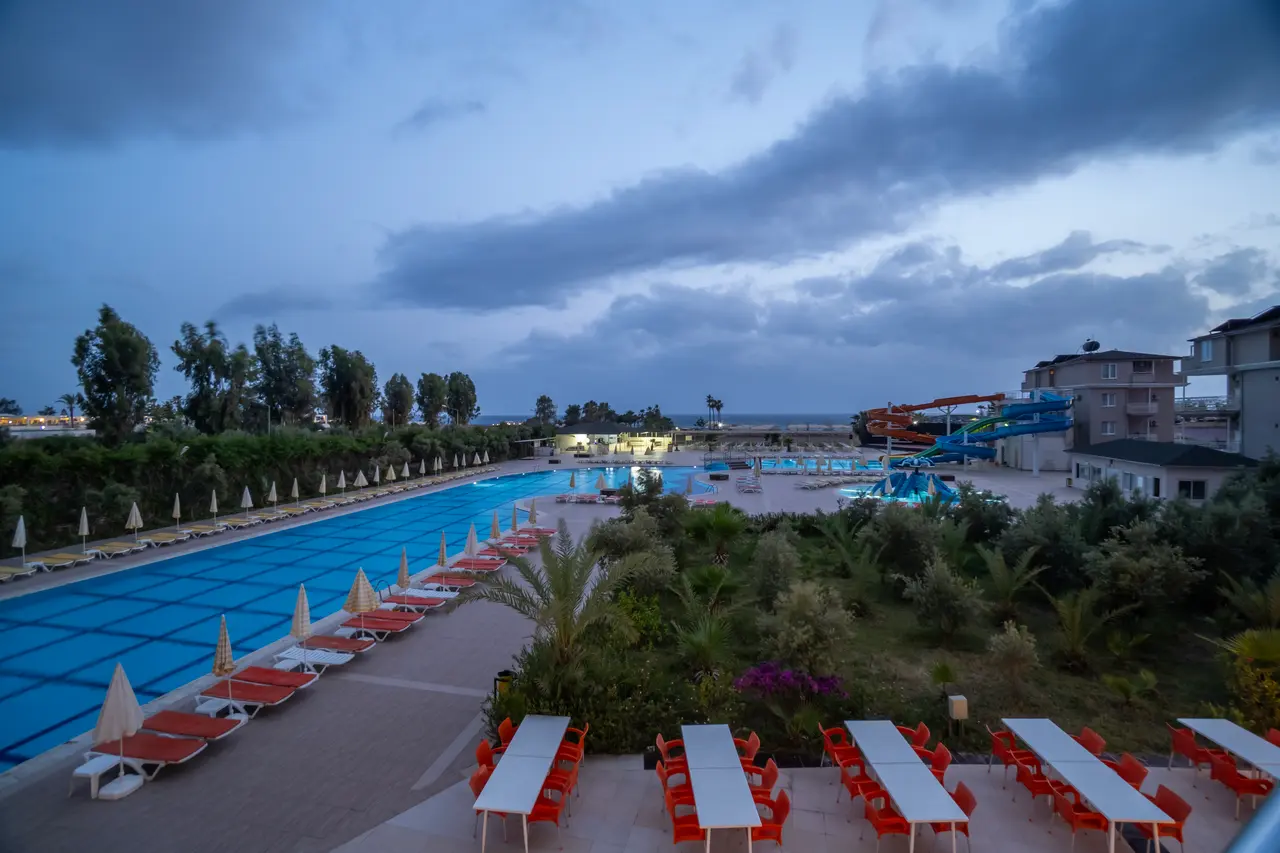 Hedef Beach Resort & Spa