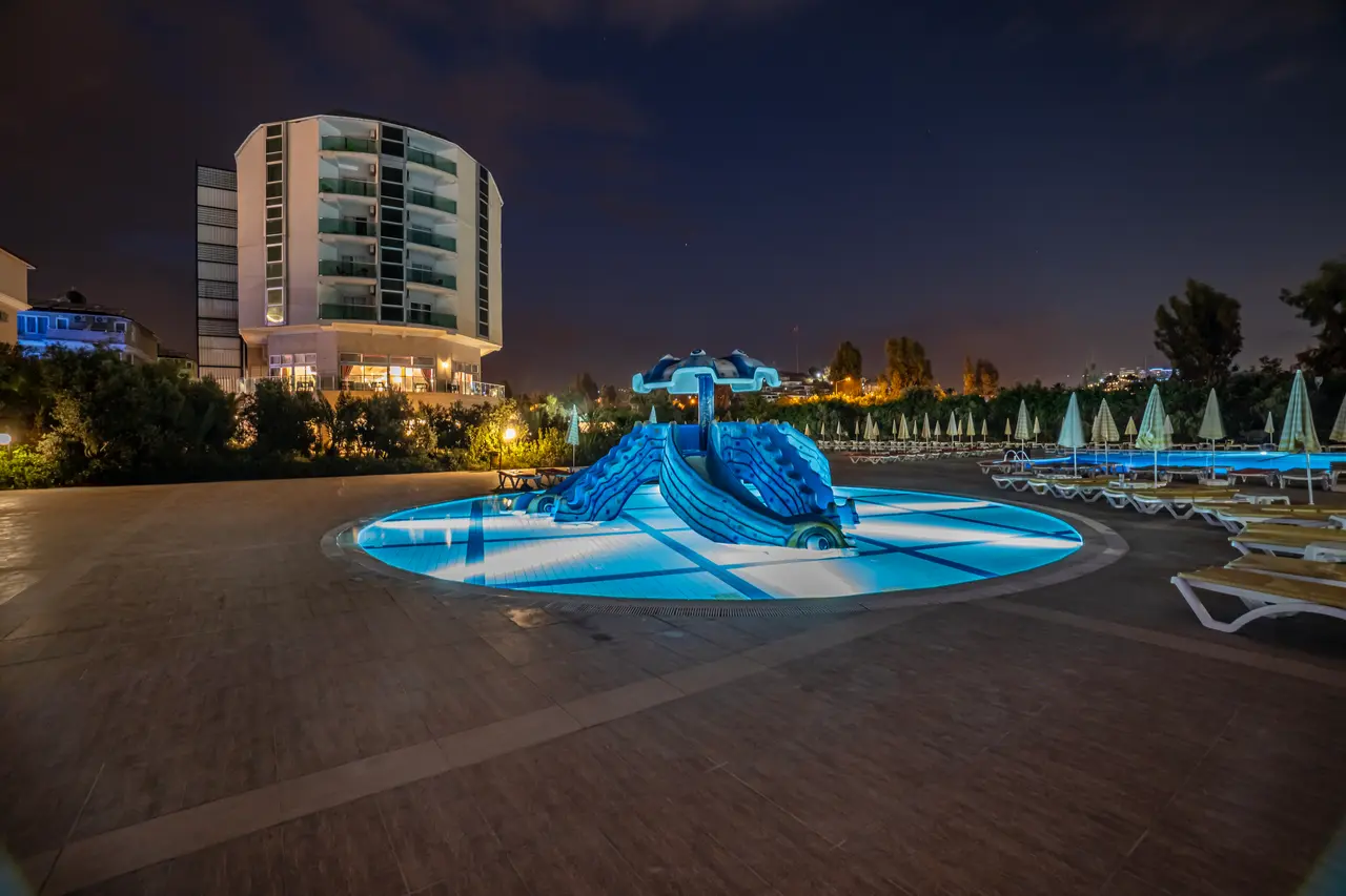 Hedef Beach Resort & Spa
