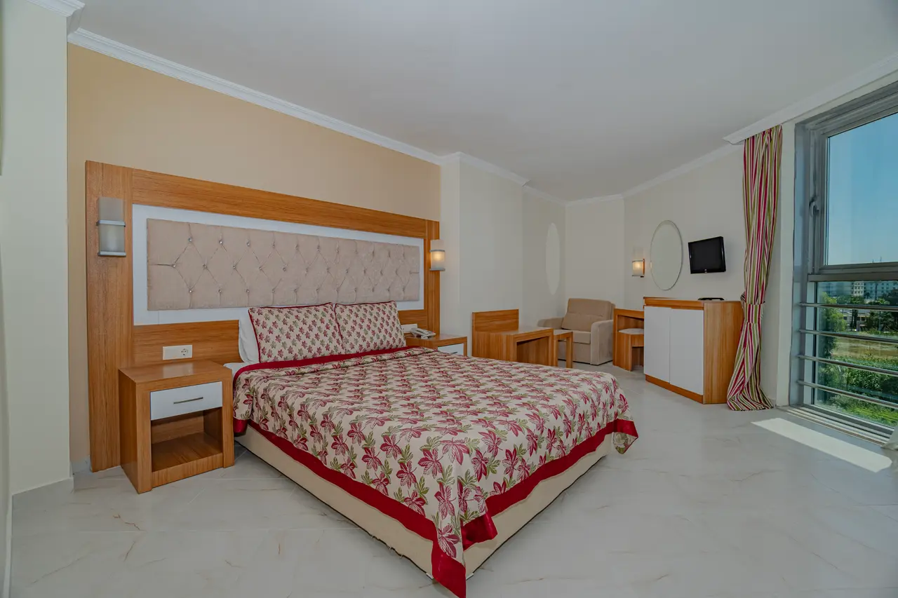 Hedef Beach Resort & Spa