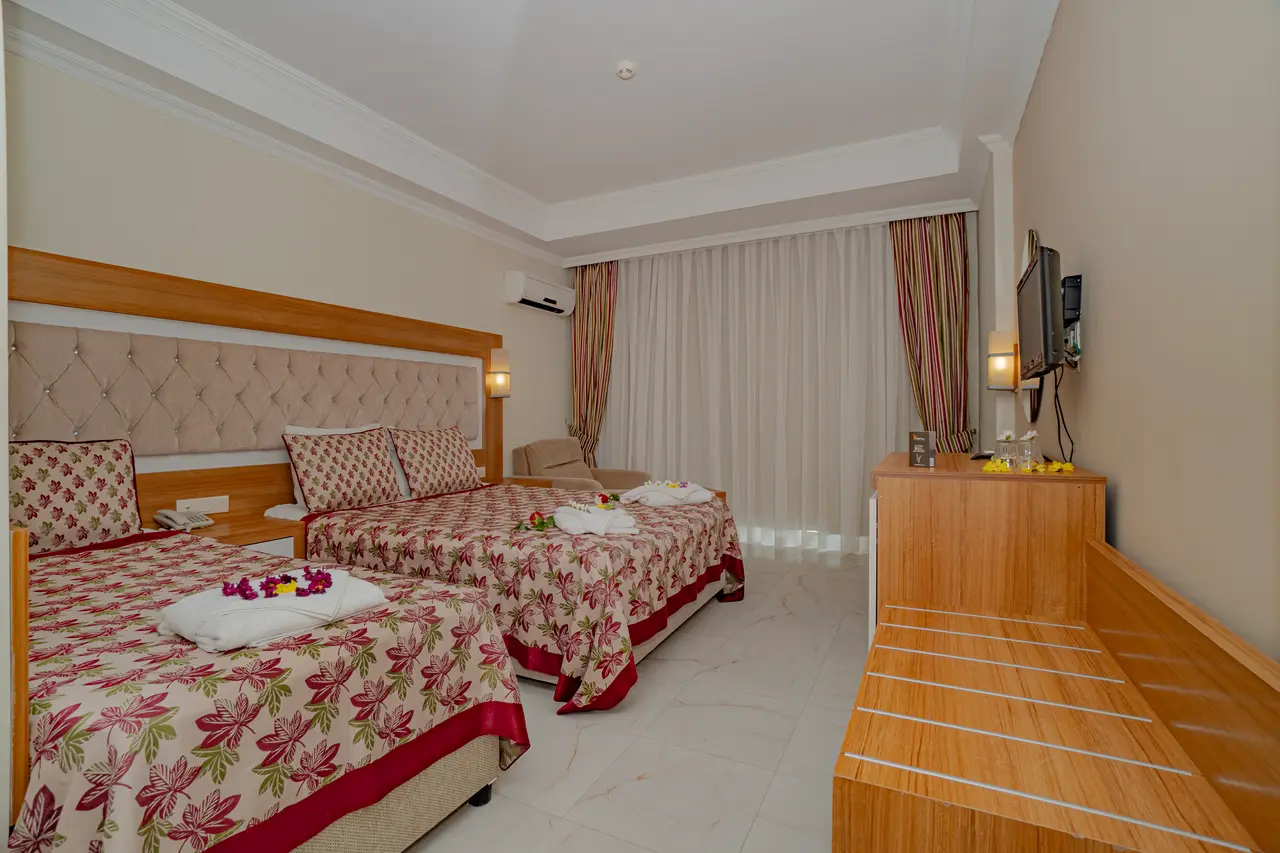 Hedef Beach Resort & Spa