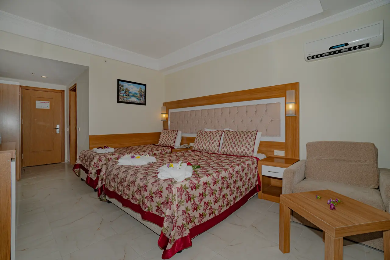 Hedef Beach Resort & Spa