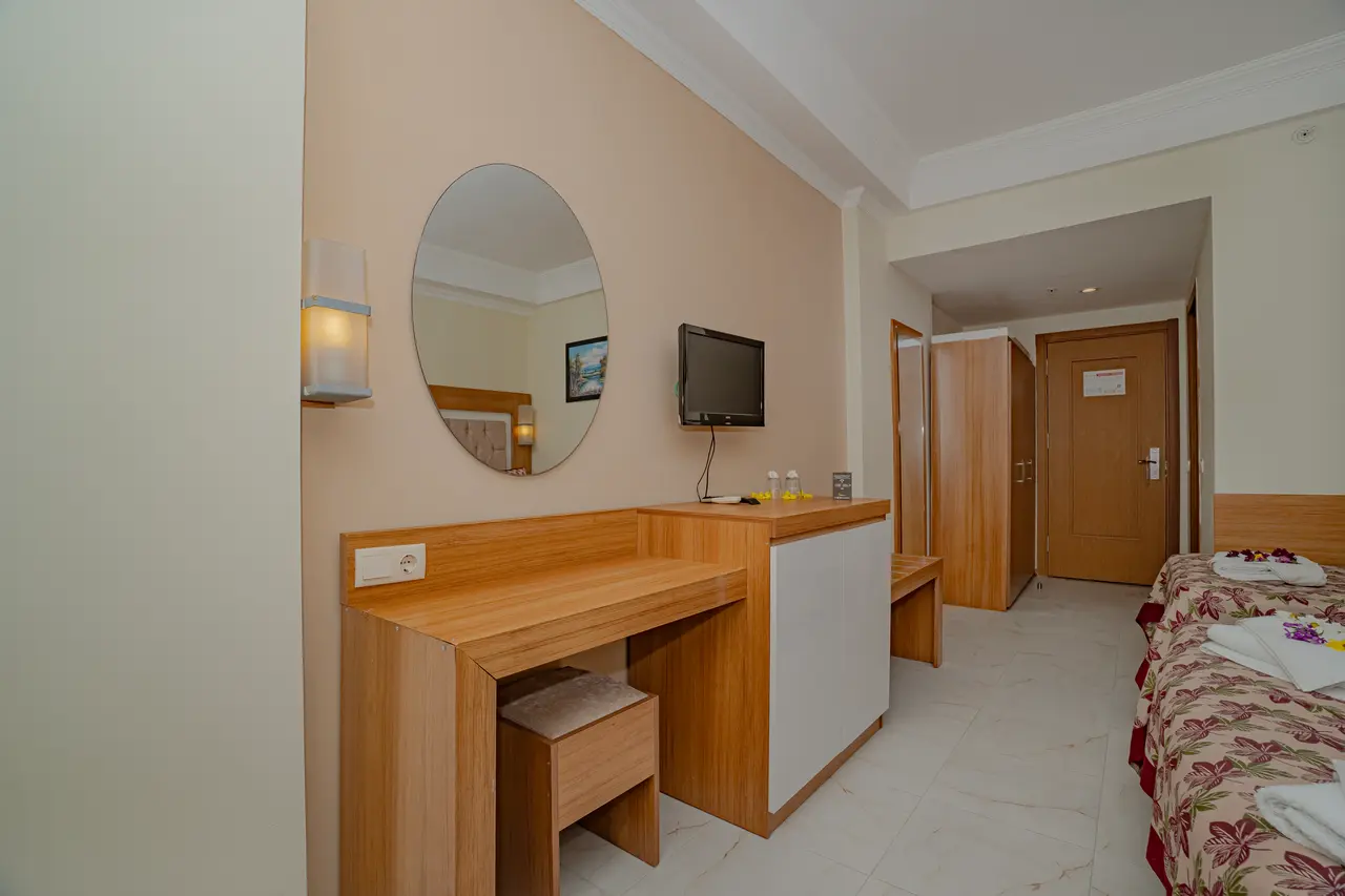 Hedef Beach Resort & Spa