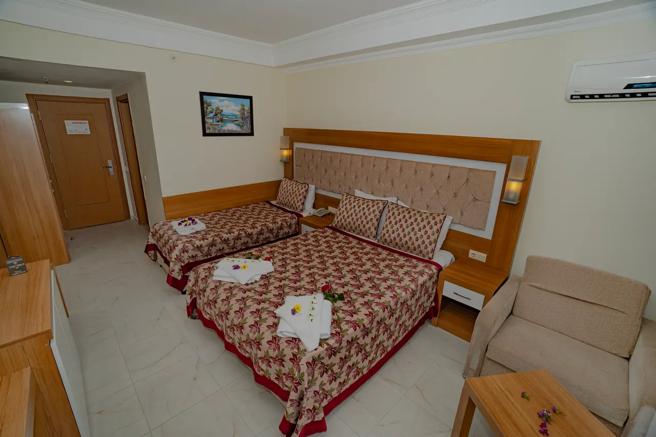 Hedef Beach Resort & Spa