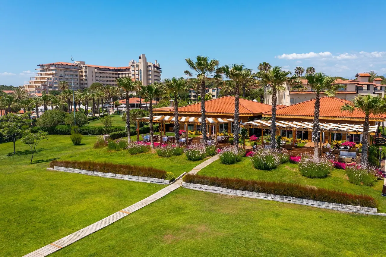 Bellis Deluxe Hotel