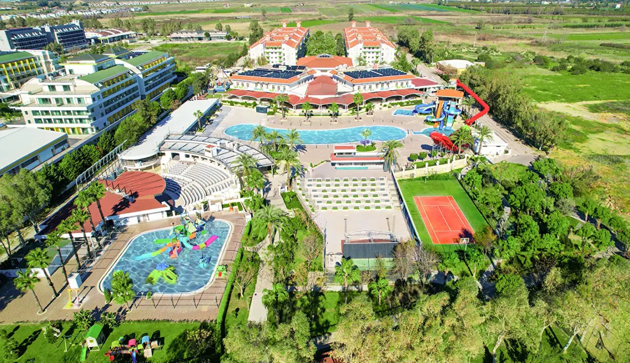 Crystal Paraiso Verde Resort