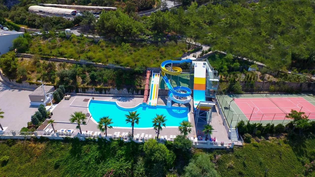Blue Dreams Resort & Spa