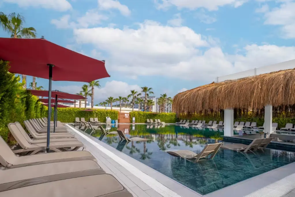 Serenity Queen Hotel