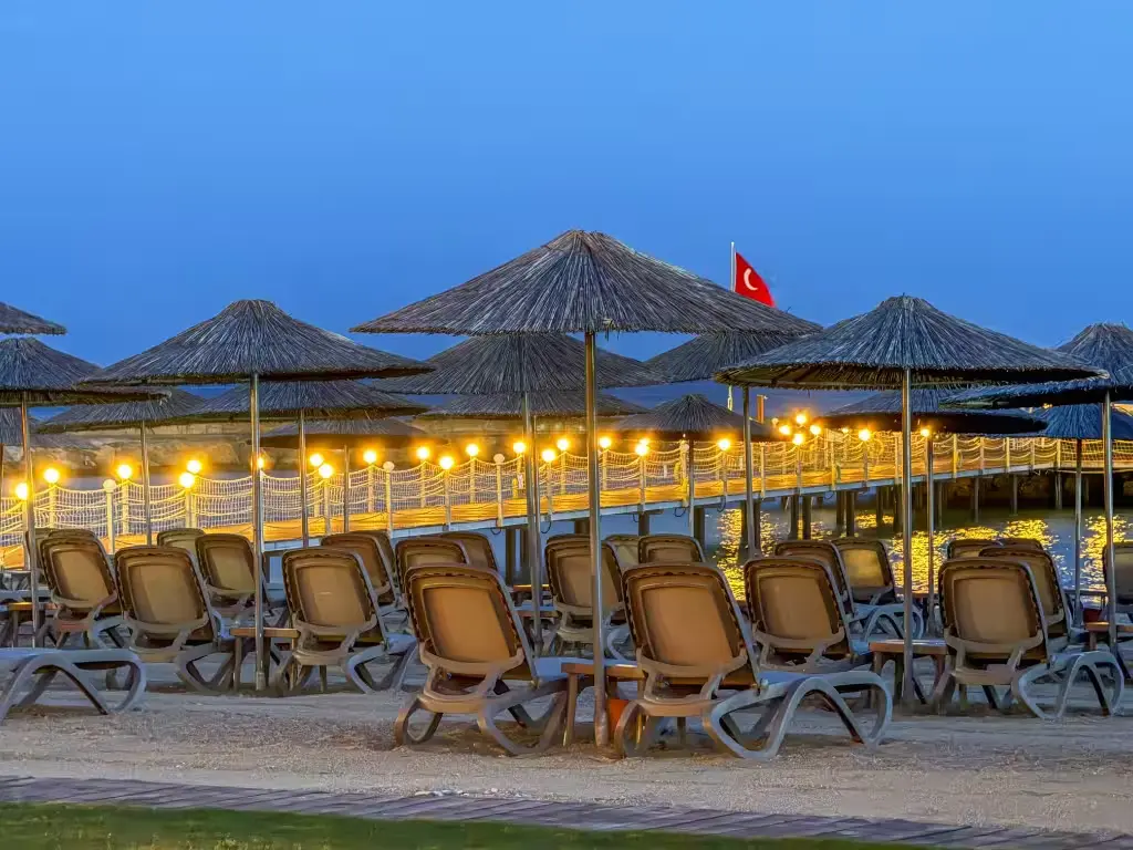 Serenity Queen Hotel