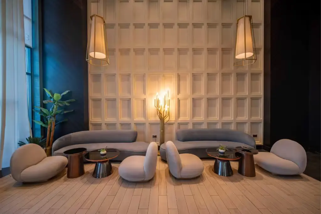 Serenity Queen Hotel