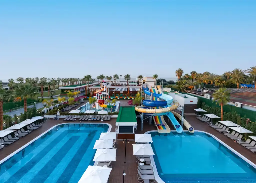 Serenity Queen Hotel