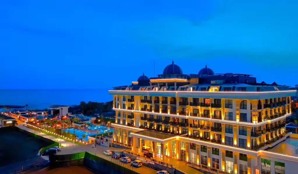 Serenity Queen Hotel