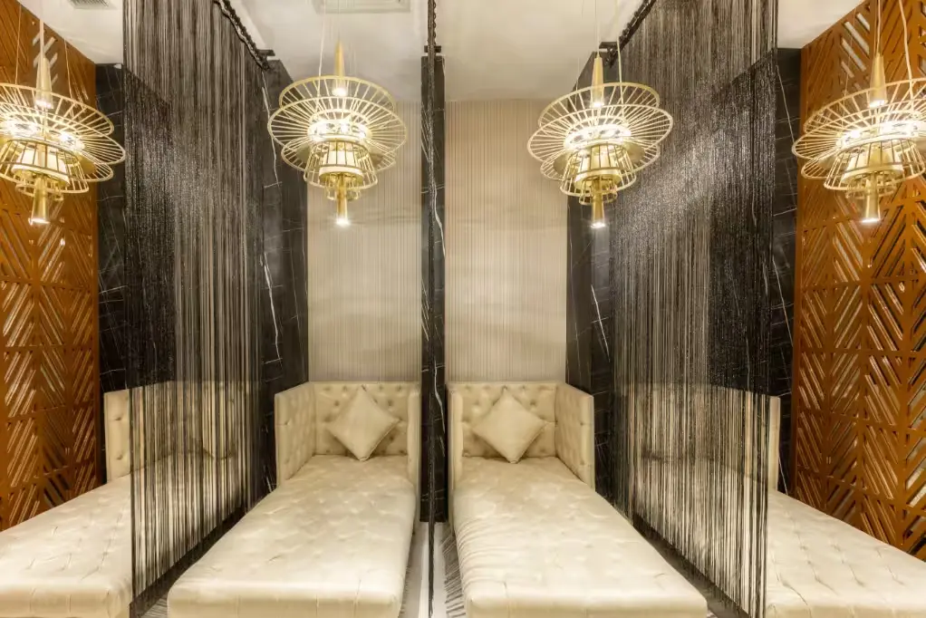 Serenity Queen Hotel