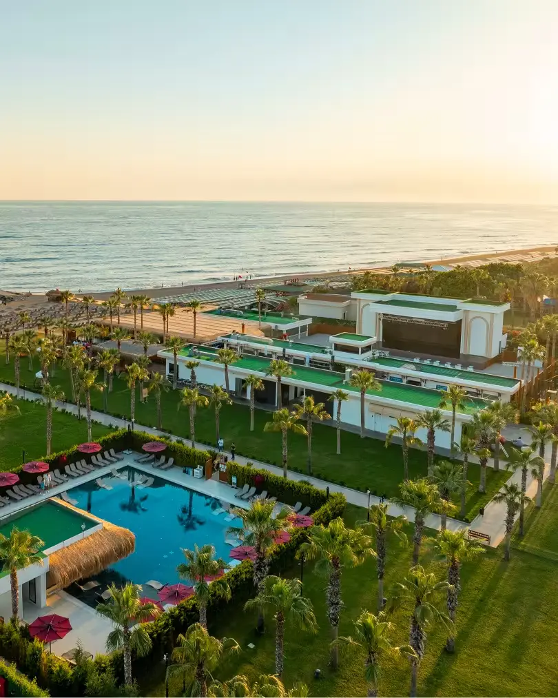 Serenity Queen Hotel