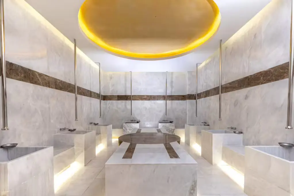 Serenity Queen Hotel