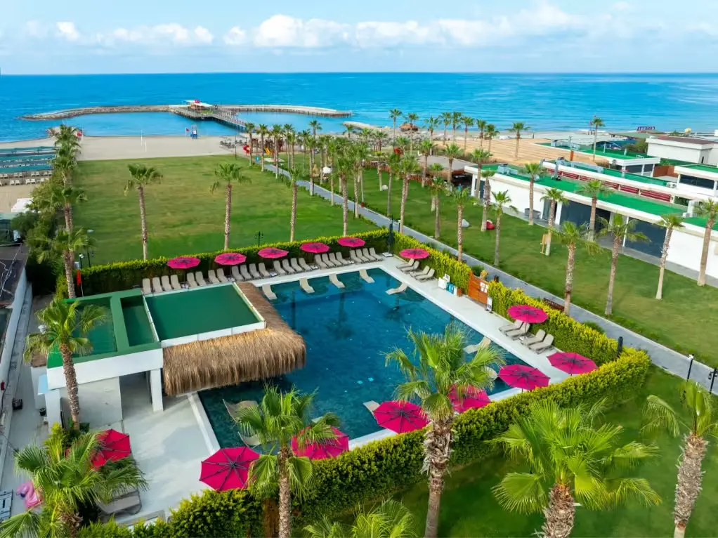 Serenity Queen Hotel